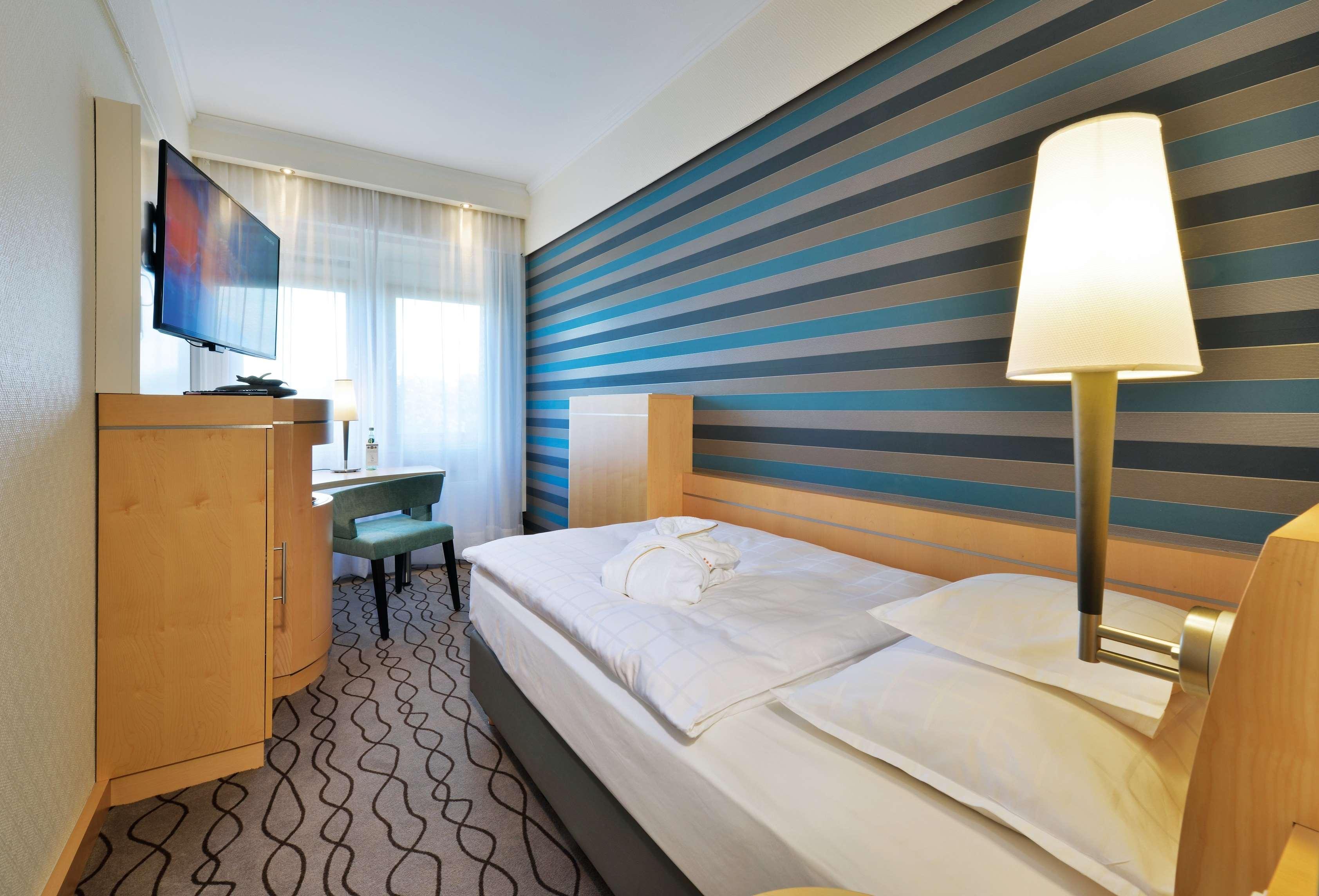Western Premier Parkhotel Kronsberg Hotel 4*