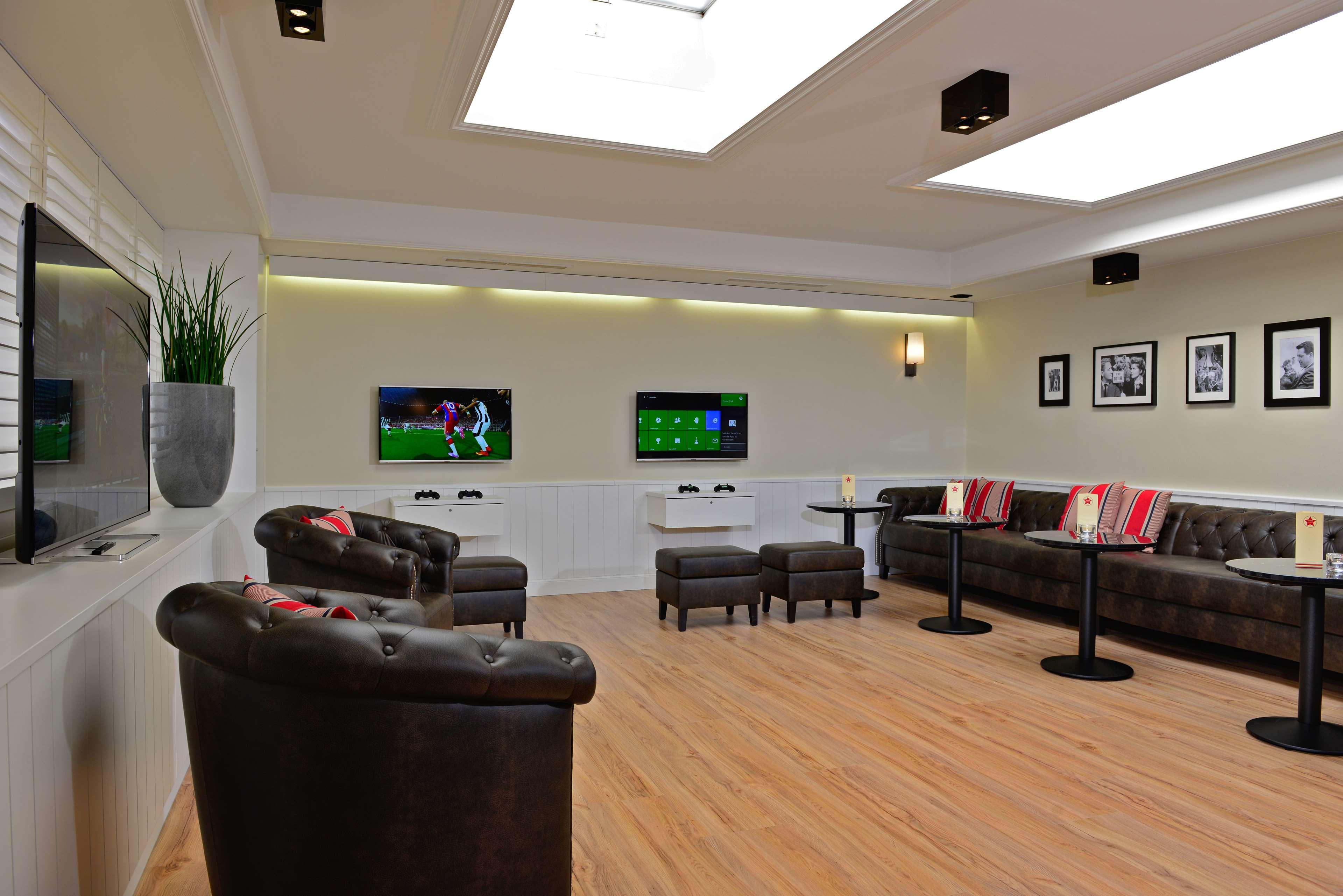 Western Premier Parkhotel Kronsberg 4*
