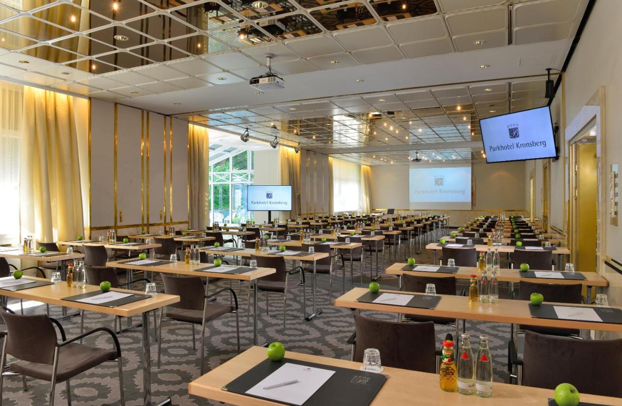 Hotel Western Premier Parkhotel Kronsberg 4*